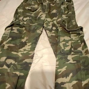 Camo Highwaisted Jeans
